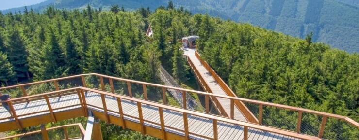 NAJ w Beskidach – odkryj najpiękniejsze szlaki turystyczne, zabytki i lokalne specjały