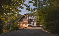 Liberec z widokiem na Ještěd: Hotel a lovecký zámeček Orion *** ze śniadaniem lub obiadokolacją 