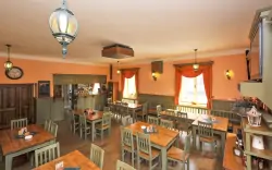 Restauracja, Hotel Kácov ***, Posázaví