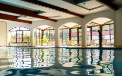Mazurskie Jeziora: Hotel Anders **** tuż nad wodą ze śniadaniem lub obiadokolacją + basen z podgrzewaną wodą