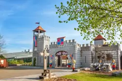 Playmobil Funpark w pobliżu Norymbergi: Niekończąca się zabawa w 10 tematycznych światach na 90 000 m² + zakwaterowanie