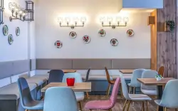 Restauracja na terenie Zsóry Light, Mezőkövesd
