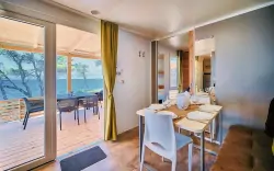 Wnętrze, Boutique Camping Bunja, Brač, Chorwacja