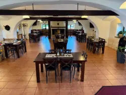 Restauracja, Bison Ranch Rožnov, Český Rudolec, Czechy Kanada