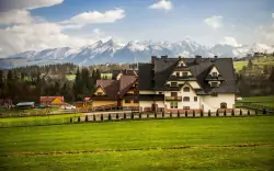  Tatry w dobrym stylu: Białka Tatrzańska w pensjonacie Silverton ze śniadaniem, sauną i siłownią + jacuzzi 