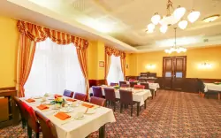 Jadalnia z dekoracjami, SPA Hotel Lauretta ****, Karlowe Wary