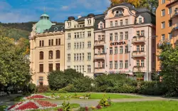 Centrum Karlowych Warów przy kolumnadzie i teatrze w Olympia Wellness Hotelu **** z obiadokolacją, wellness