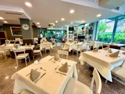 Restauracja, Hotel Alfieri ***, Sirmione, Włochy 