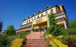 Kysuckie Beskidy: Pobyt w Hotelu Husárik **** ze śniadaniem lub obiadokolacją i wstępem do basenu jaskiniowego