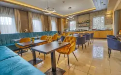 Delektuj się obfitymi śniadaniami, Hotel Villa Park ***