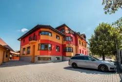Beskidy Kysuckie: Oščadnica w Pensjonacie Centrál z obiadokolacją i wellness + atrakcje dla dzieci i dorosłych