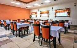Restauracja, Pensjonat Betty ***, Velký Meder