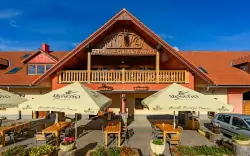 Góry Izerskie: pobyt w Hotelu Farma Vysoká *** ze śniadaniem lub obiadokolacją, prywatnym wellness 