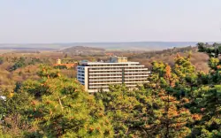 Sopron: Hotel Szieszta z obiadokolacją, nielimitowanym wellness (basen, sauny) i wstępem na basen Lővér 