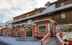 Alpy i Salzkammergut w Hotelu Tauplitzerhof *** ze śniadaniem lub obiadokolacją, salą zabaw, saunami 