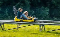 Zabawa na torze bobslejowym, Hotel Obří Sud Javorník