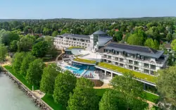 Pobyt nad Balatonem w Kenese Bay Garden Resort & Conference ****+ z obiadokolacją, prywatną plażą i wellness
