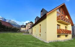 Wysokie Tatry: Tatrzańska Łomnica w apartamencie z aneksem w Vile Magnólia + śniadanie bufetowe