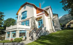 Tatry Wysokie: Villa Lavína ze śniadaniem w formie bufetu, wellness z saunami i jacuzzi z widokiem na góry
