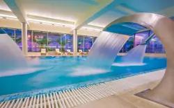 Karlowe Wary w Hotelu Savoy Westend ***** ze śniadaniem/obiadokolacją, wellness z basenem + solna jaskinia