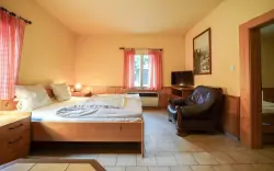 Pokój, Teren domku Zděřina, Police nad Metují