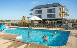 Morze Bałtyckie: Nadmorski kurort zaledwie 700 m od piaszczystej plaży w Blu Apartments z obiadokolacją 