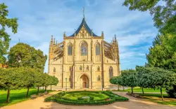 Kutná Hora w pobliżu katedry św. Barbary: Hotel Mědínek *** ze śniadaniem lub obiadokolacją + wellness