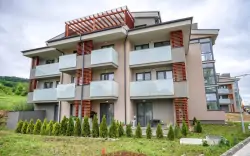 Podhájská tylko 400 m od łaźni termalnych i rzymskich w nowych Apartamentach Pulse + 10% zniżki do łaźni