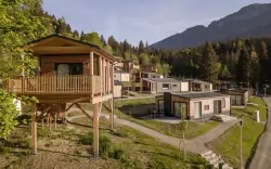 Austriacko-włoskie pogranicze: Karyntia w Chalets & Glamping Nassfeld by ALPS RESORTS z wejściem do basenów