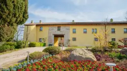Włoska wieś niedaleko Lago di Garda: Hotel Relais Corte Cavalli **** ze śniadaniem lub obiadokolacją + basen 