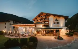 Alpy dla par i rodzin: 4* miaflor Familien- & Aktivresort z obiadokolacją plus, wellness i światem wodnym