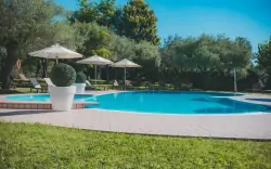 Basen odkryty, Hotel wellness Riva del Sole ****, Moniga del Garda (BS), Włochy