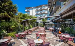Obszar baru, Hotel Continental - Tonelli Hotels ****, Nago-Torbole TN, Włochy