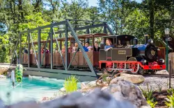 Pociąg na moście, Familypark, St. Margarethen, Austria