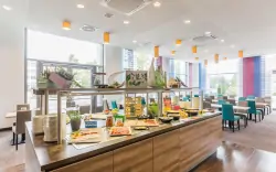 Restauracja z bufetem, Park Inn by Radisson Neumarkt ****, Neumarkt, Německo