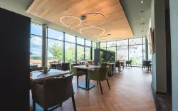 Restauracja z widokiem, Hotel & Spa Gut Matheshof ****, Rieden, Niemcy