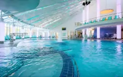 Basen kryty, Kurhotel Pyramide Sibyllenbad ****, Bad Neualbenreuth, Niemcy
