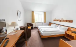 Pokój hotelowy, Sonnenhotel Hoher Hahn ****, Schwarzenberg, Niemcy