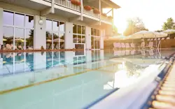 Wakacje w uzdrowisku: Hartls Parkhotel Bad Griesbach ****+ z obiadokolacją, termalnym wellness i drink
