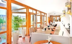 Restauracja z tarasem, WAGNERS Hotel im Frankenwald ***superior, Steinwiesen, Niemcy