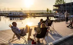 Stylowy pobyt w Neuer Strand Guesthouses nad Jeziorem Nezyderskim ze śniadaniem w formie bufetu i sauną