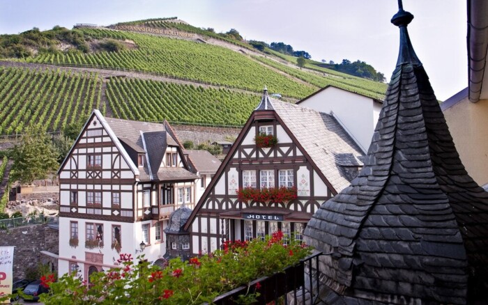 Hesja w romantycznym Rüdesheim w Hotelu Berg's Alte Bauernschänke **** z saunami + śniadanie