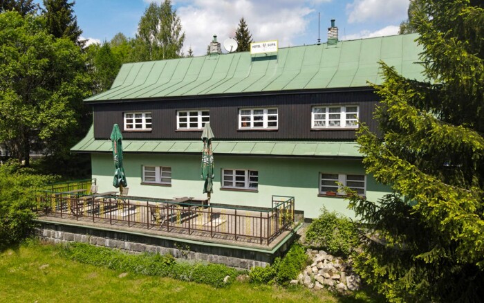Karkonoski PN: Harrachov w Hotelu U Supa *** ze śniadaniem i zniżką na napoje i masaże + plac zabaw 