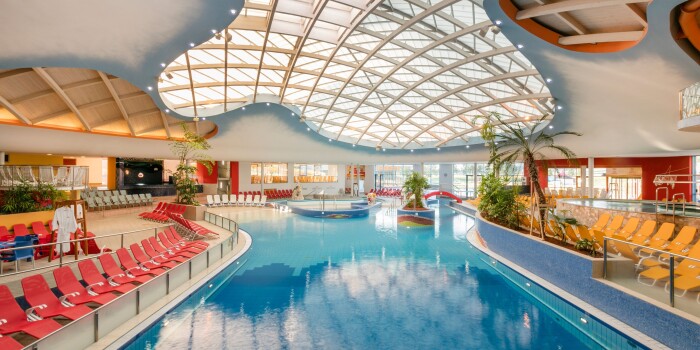 Styria: Rodzinny pobyt wellness w H2O Hotel-Therme-Resort *** ze śniadaniem + kąpiel termalna dla dzieci 