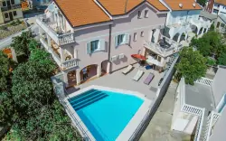 Basen zewnętrzny, Apartamenty Kathy, Chorwacja