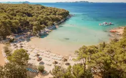 Piaszczysta plaża, Pine Beach Resort Pakoštane ***, Pakoštane, Dalmacja, Chorwacja