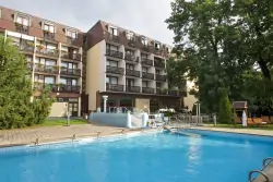 Hotel z basenem, Ensana Thermal Sárvár ***, Sárvár, Węgry