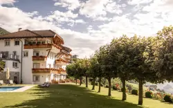 Hotel z basenem, EGGER Apartments & Suites, Villanders, Włochy