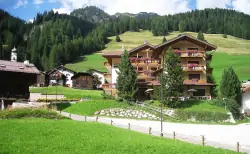 Hotel Dolomites Inn ***, Canazei, Włochy
