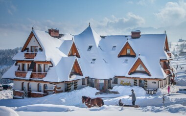 Tatry w pobliżu Parku Narodowego: Hotel Redyk Ski&Relax *** z obiadokolacją, wellness + zniżki do term